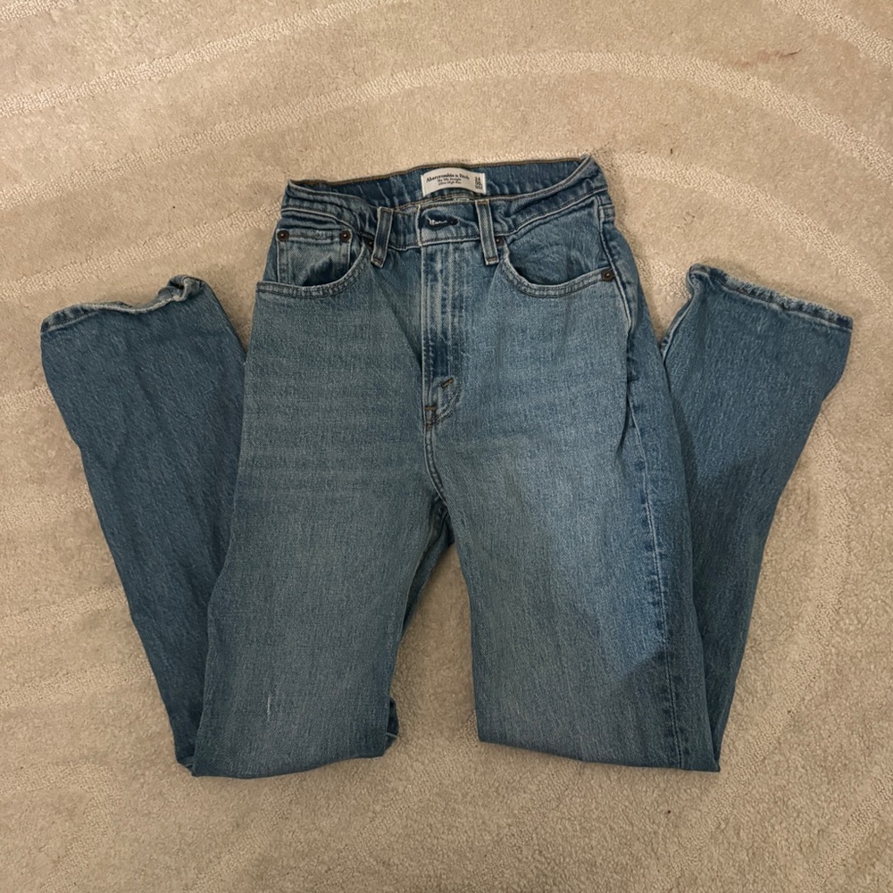 Abercrombie jeans - Picture 3 of 4